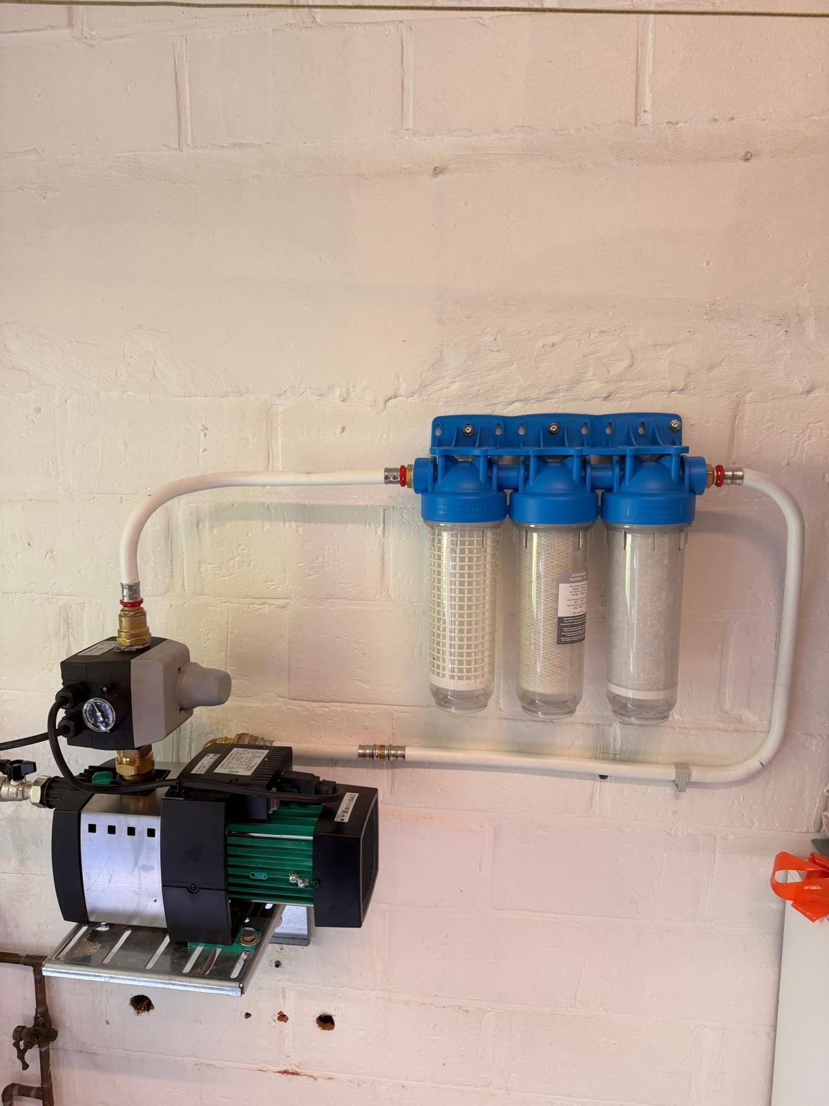 Système de filtration d’eau et surpresseur installés par Vaneco — Fuite Eau en Belgique
